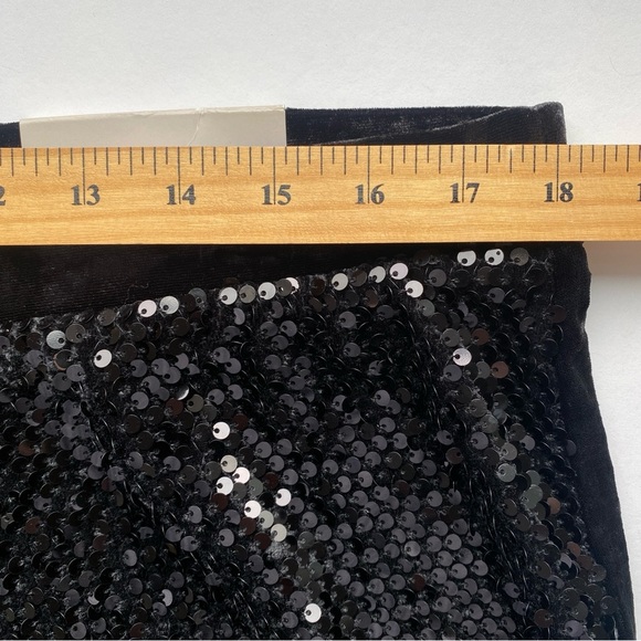 Chico's Black Sequin Velvet Mixed Media Pull On Ankle Pants Size 14 - Picture 9 of 12